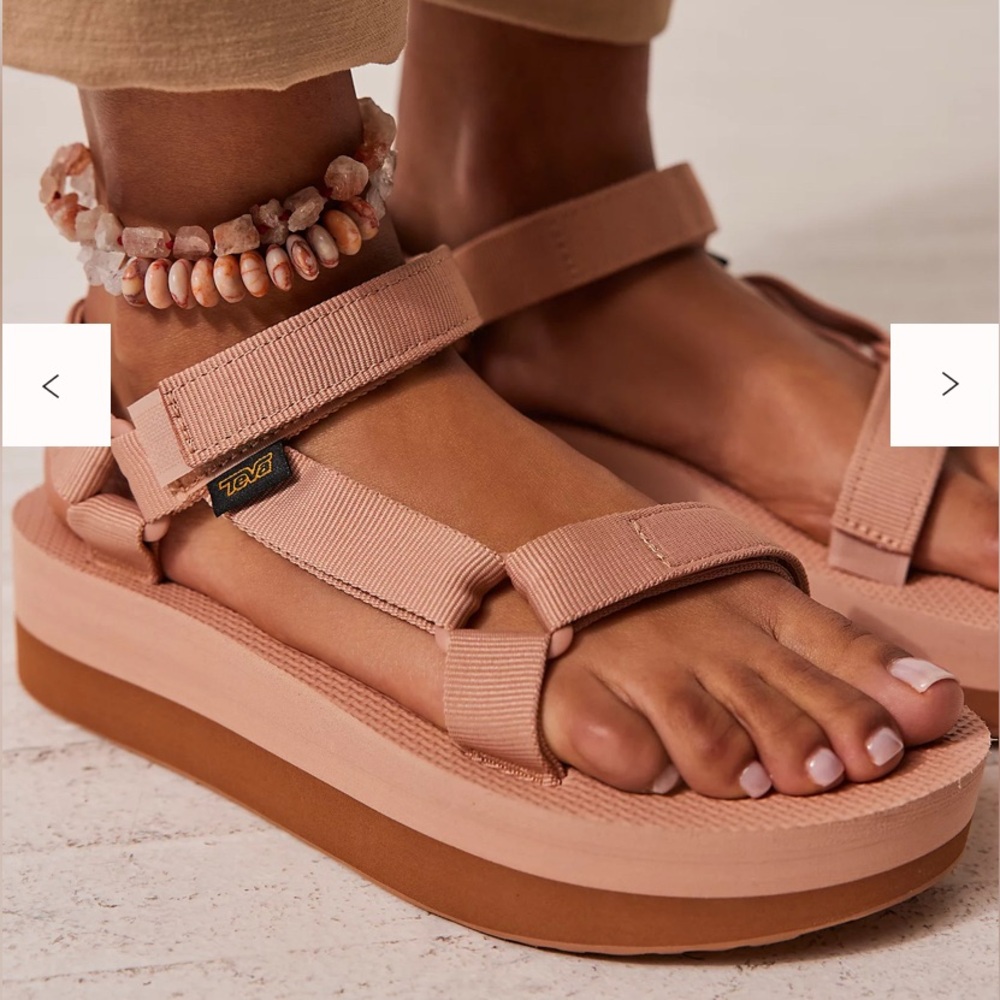 Teva Flatform Universal Platform Boho Free People Sandal Women 10 MapleSugarLion